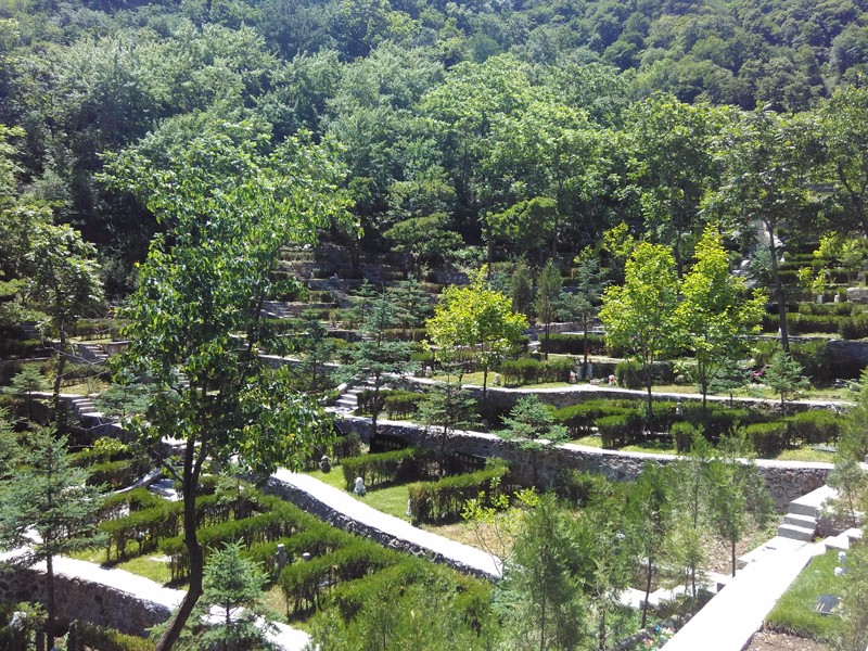 九公山墓区